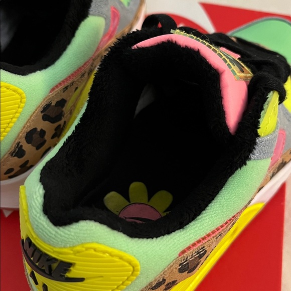 Nike Air Max 90 LX Dancefloor Green - Picture 8 of 11